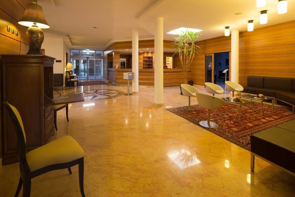 Hotel Coronado เมนดริซิโอ ภายนอก รูปภาพ